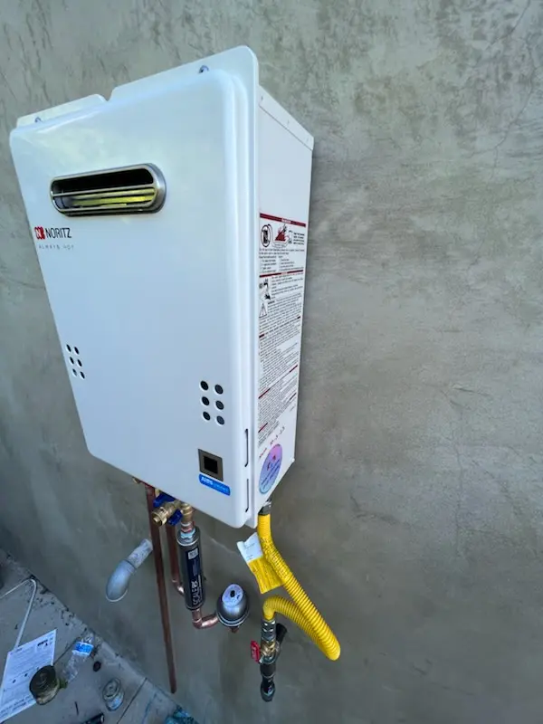 Tankless water heater installation for North Hollow homes